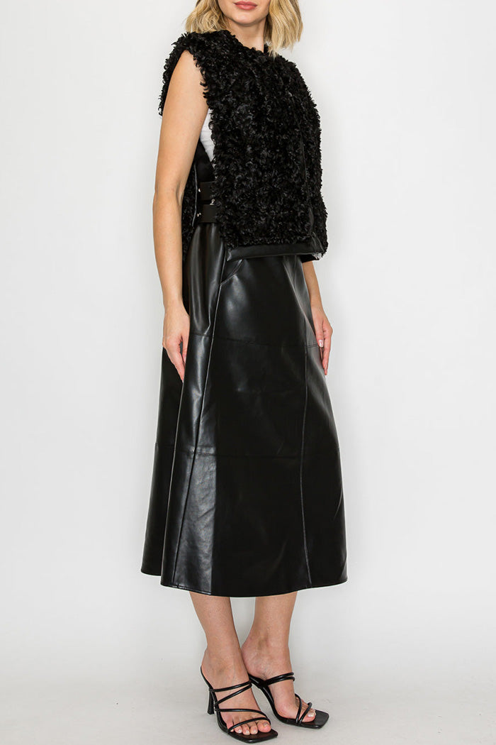 Pocketed Black Faux Leather Skirt
