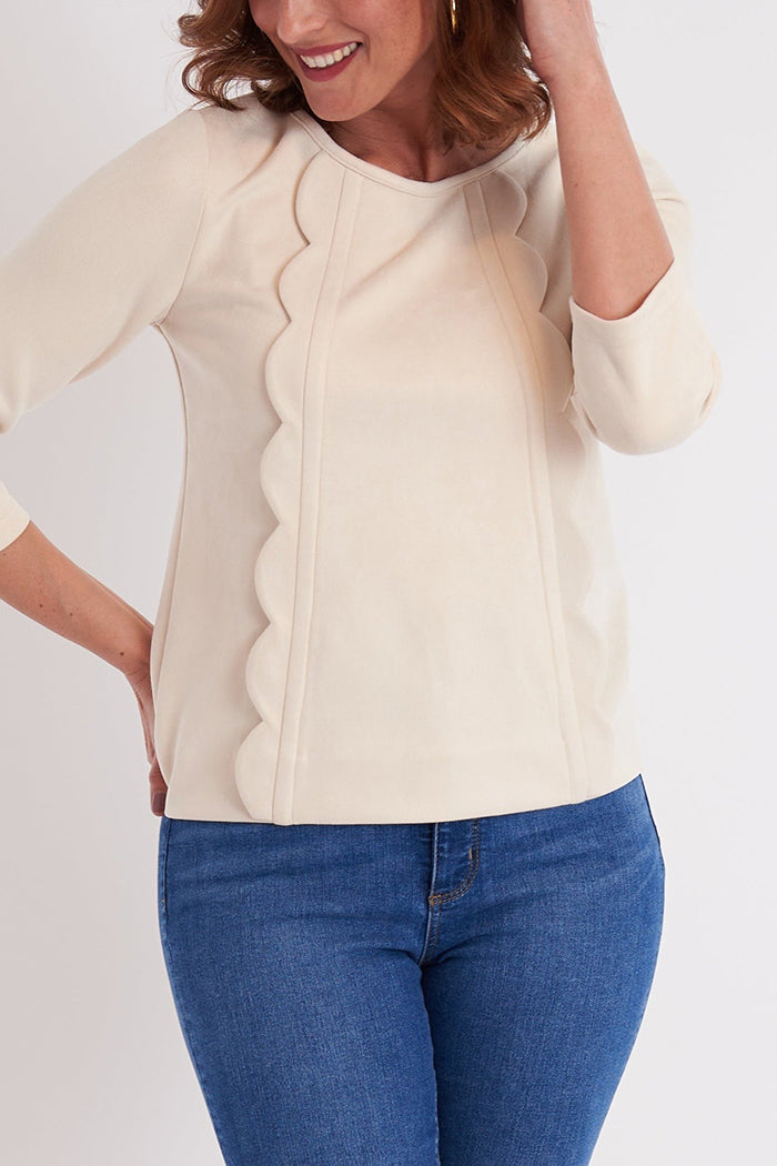 Casual Scallop Edge Detail Top