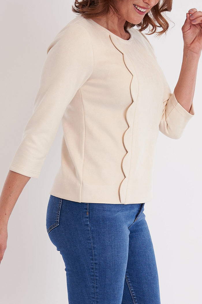 Casual Scallop Edge Detail Top