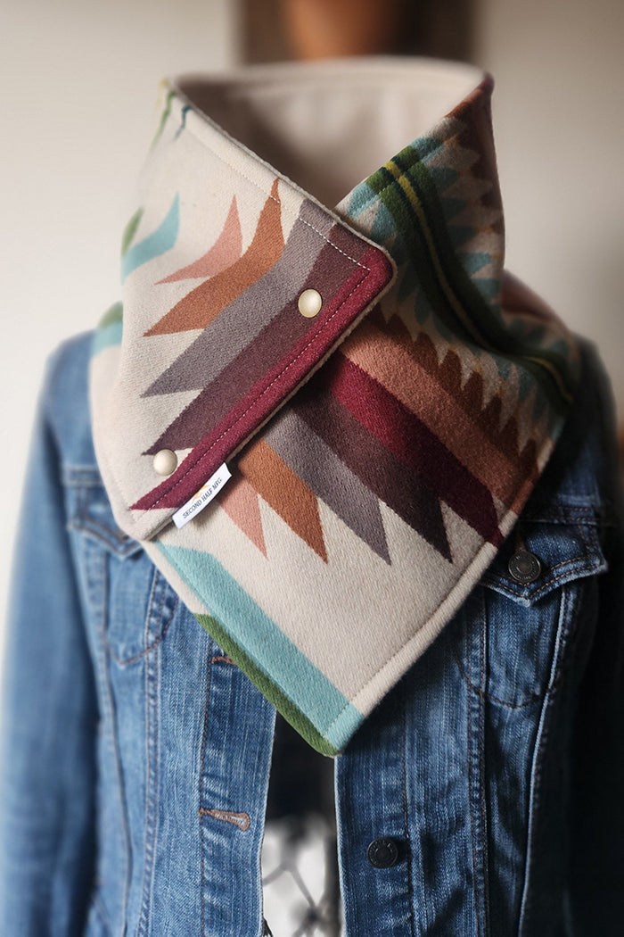 Falcon Cove Cowboylife Wool Scarf