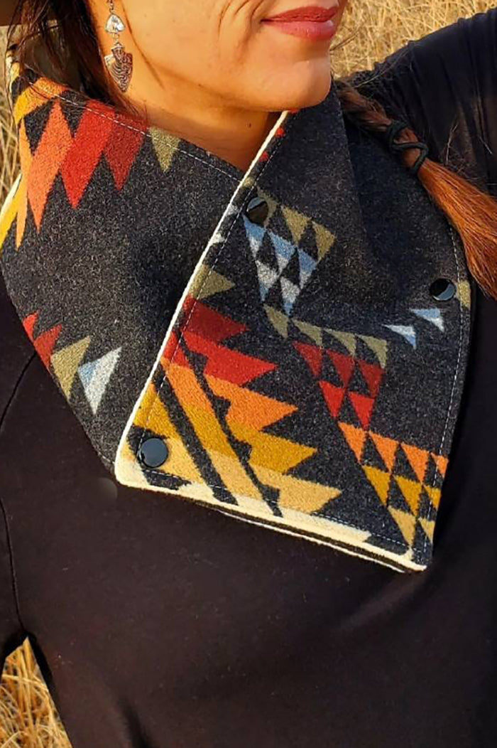 Pueblo Dwelling Cowboylife Wool Scarf